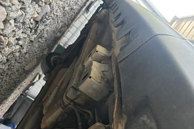 Used Great Wall M4 2015 1.5L AMT Luxury Model Left Side Sill