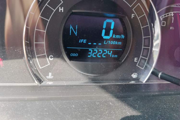 Used Great Wall M4 2015 1.5L AMT Luxury Model Odometer Close Up