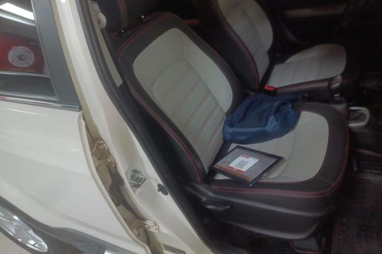 Used Great Wall M4 2015 1.5L AMT Luxury Model Right Front Seat