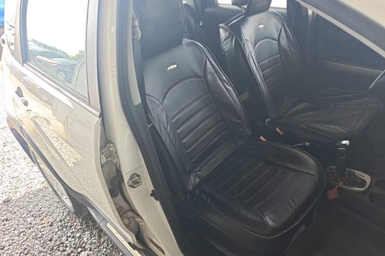 Used Great Wall M4 2015 1.5L AMT Luxury Model Right Front Seat