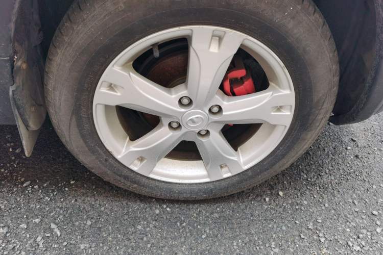 Used Great Wall M4 2015 1.5L AMT Luxury Model Right Front Wheel Hub