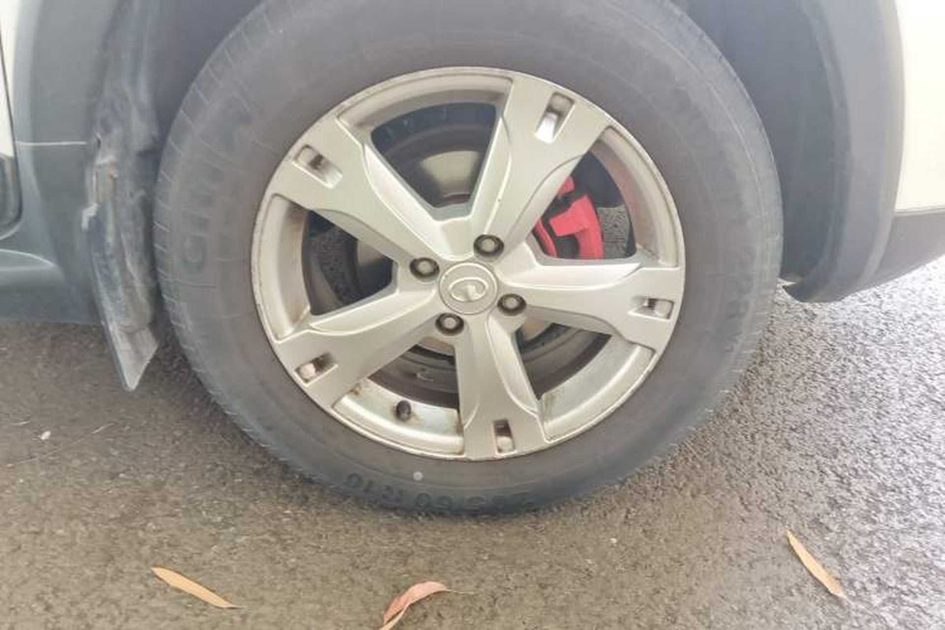 Used Great Wall M4 2015 1.5L AMT Luxury Model Right Front Wheel Hub