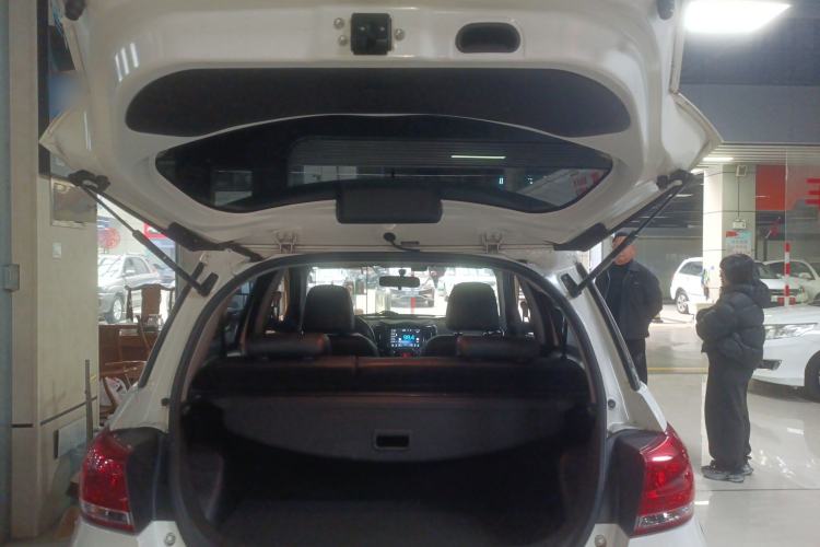 Used Great Wall M4 2015 1.5L AMT Luxury Model Trunk