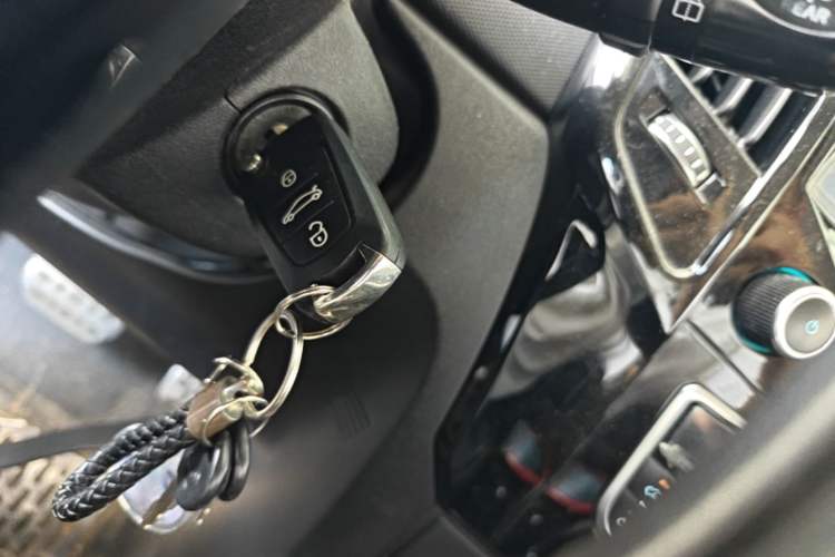 Used Great Wall M4 2015 1.5L AMT Luxury Model Vehicle Key