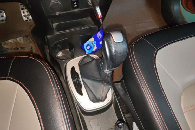 Used Great Wall M4 2015 1.5L AMT Luxury Model Gear Lever
