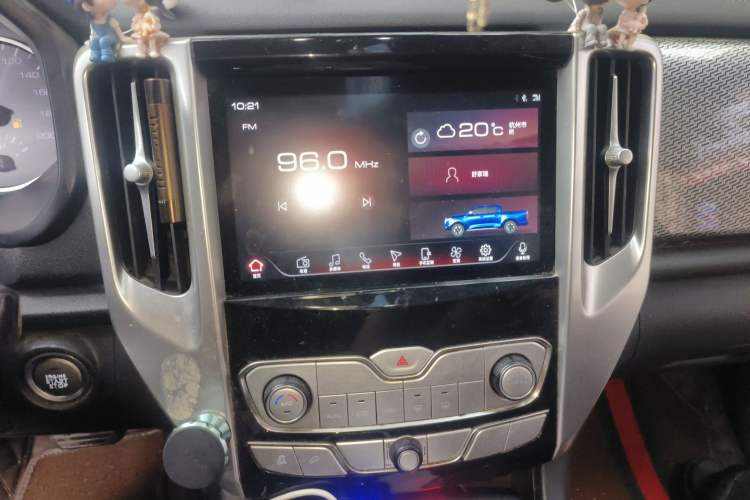 Used Great Wall Poer 2019 2.0T Automatic Gasoline 4x4 Comfort Edition GW4C20B Audio And AC Panel