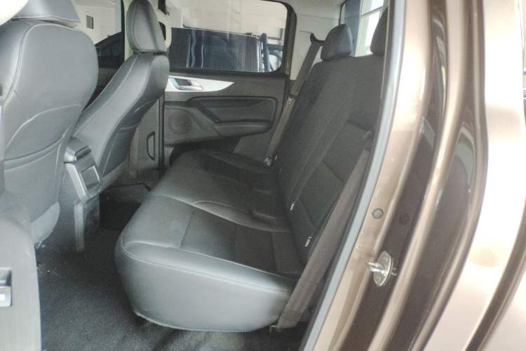 Used Great Wall Poer 2021 2.0T Commercial Version Automatic Diesel 4x4 Elite Long-Box GW4D20M Interior 1