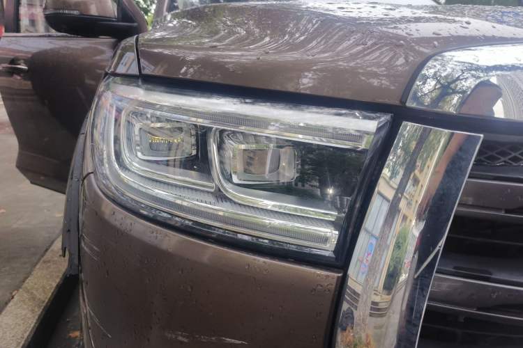 Used Great Wall Poer 2019 2.0T Automatic Gasoline 4x4 Comfort Edition GW4C20B Right Front Headlight