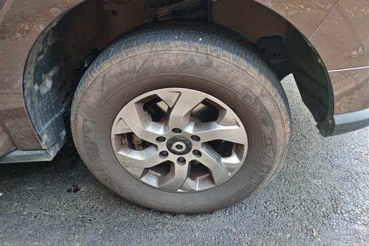Used Great Wall Poer 2021 2.0T Commercial Version Manual Diesel Two-Wheel Drive Elite Long-Box GW4D20M Right Front Wheel Hub