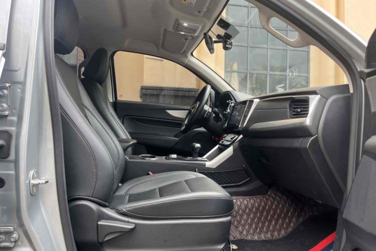 Used Great Wall Poer 2021 2.0T Commercial Version Automatic Diesel Two-Wheel Drive Elite Trim with Long Bed – GW4D20M Interior 3