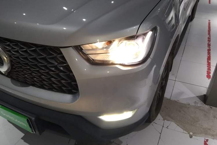 Used Great Wall Poer 2021 2.0T Commercial Version Manual Diesel 4x4 Elite Long-Box GW4D20M Left Front Headlight