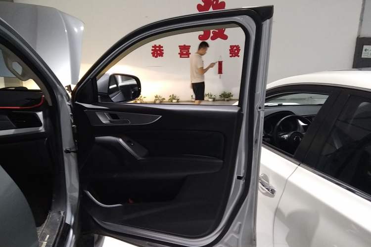 Used Great Wall Poer 2021 2.0T Commercial Version Manual Diesel 4x4 Elite Long-Box GW4D20M Right Front Door Interior