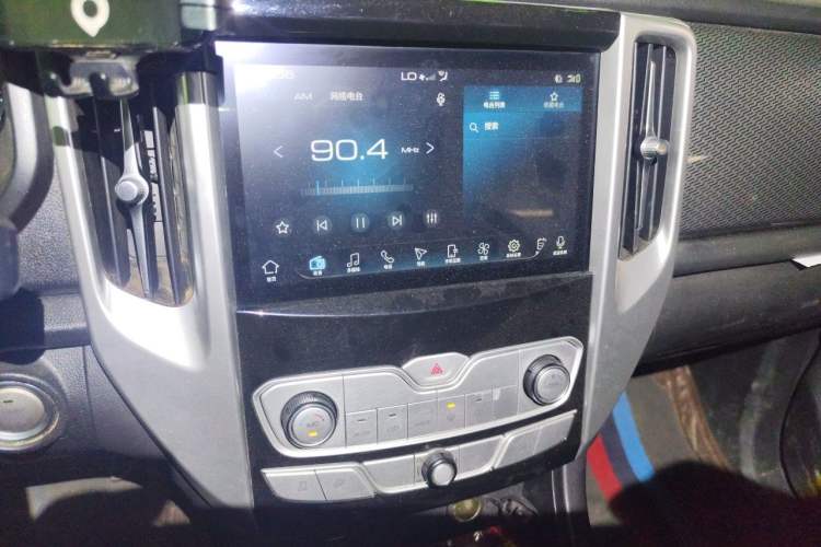 Used Great Wall Poer 2019 2.0T Automatic Gasoline Two-Wheel Drive Comfort Edition GW4C20B Audio And AC Panel