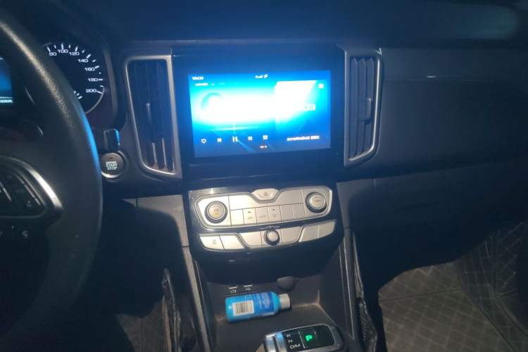 Used Great Wall Poer 2019 2.0T Commercial Version Automatic Gasoline Two-Wheel Drive Elite Trim with Long Bed – GW4C20B Audio And AC Panel