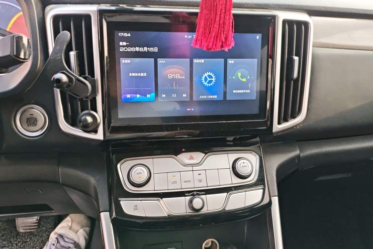 Used Great Wall Poer 2019 2.0T Commercial Version Manual Diesel Two-Wheel Drive Elite Long-Box GW4D20M Audio And AC Panel