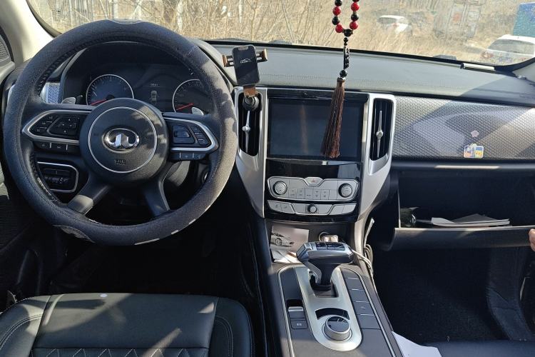 Used Great Wall Poer 2019 2.0T Automatic Gasoline 4x4 Comfort Edition GW4C20B Center Console