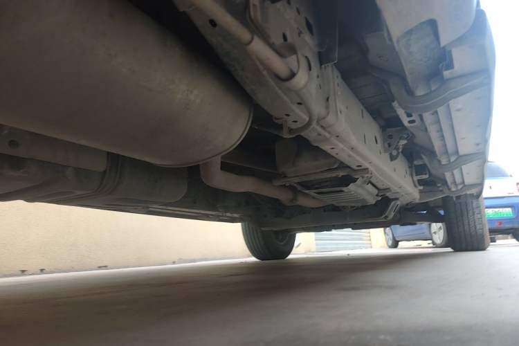 Used Great Wall Poer 2019 2.0T Commercial Version Manual Diesel Two-Wheel Drive Elite Long-Box GW4D20M Chassis Rear Right