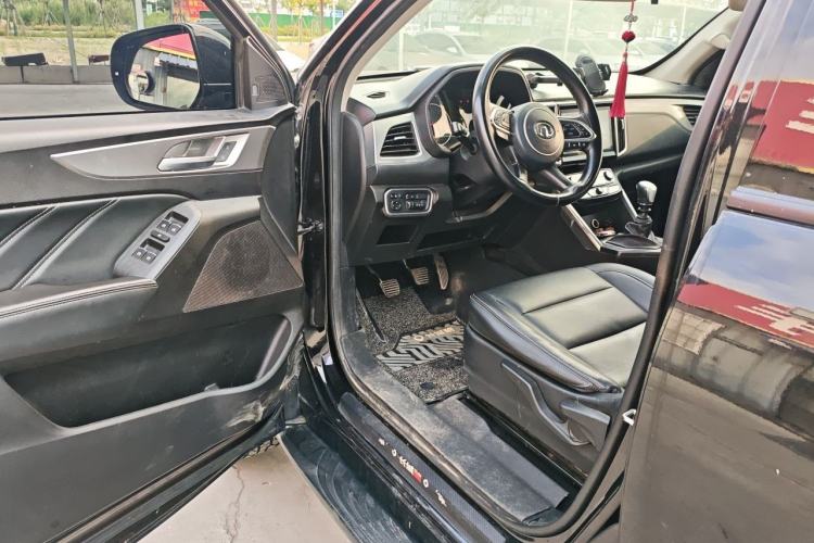 Used Great Wall Poer 2019 2.0T Commercial Version Manual Diesel Two-Wheel Drive Elite Long-Box GW4D20M Driver Seat