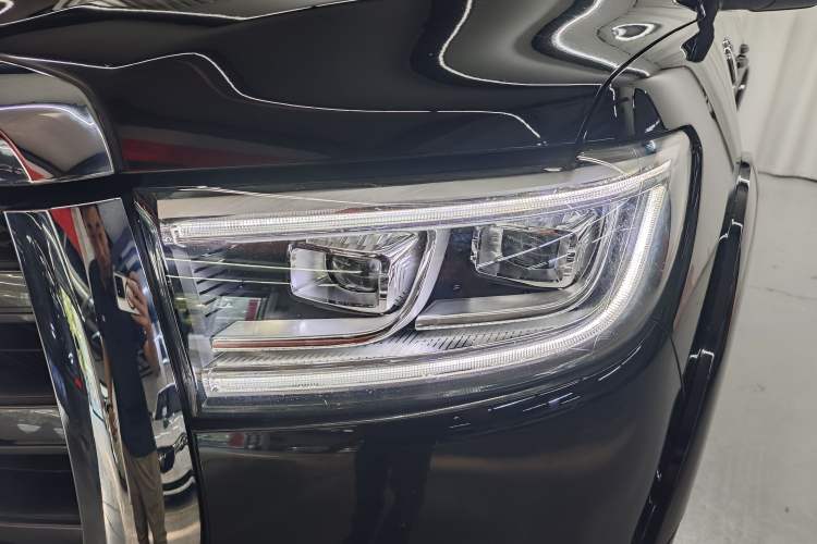 Used Great Wall Poer 2019 2.0T Automatic Gasoline 4x4 Comfort Edition GW4C20B Exterior 2