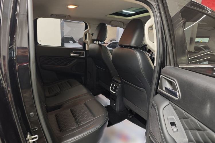 Used Great Wall Poer 2019 2.0T Automatic Gasoline 4x4 Comfort Edition GW4C20B Interior 8
