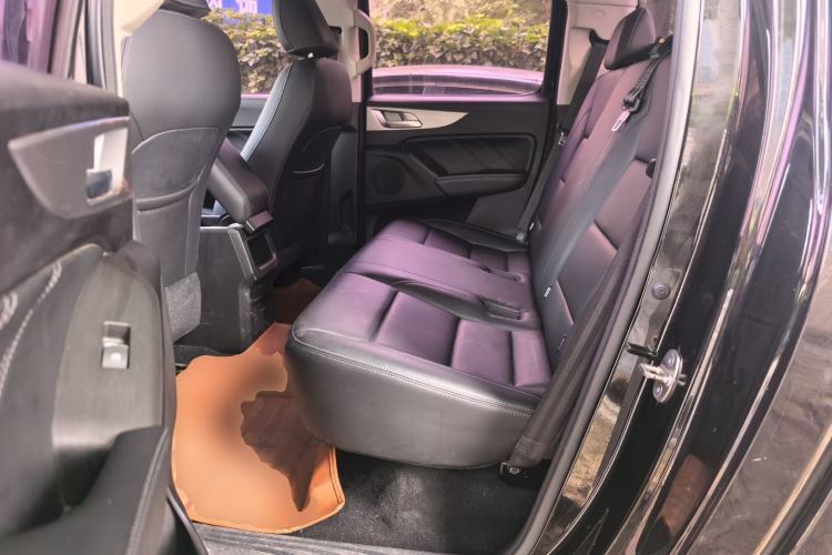 Used Great Wall Poer 2019 2.0T Commercial Version Manual Gasoline Two-Wheel Drive Elite Long-Box GW4C20B Left Rear Seat