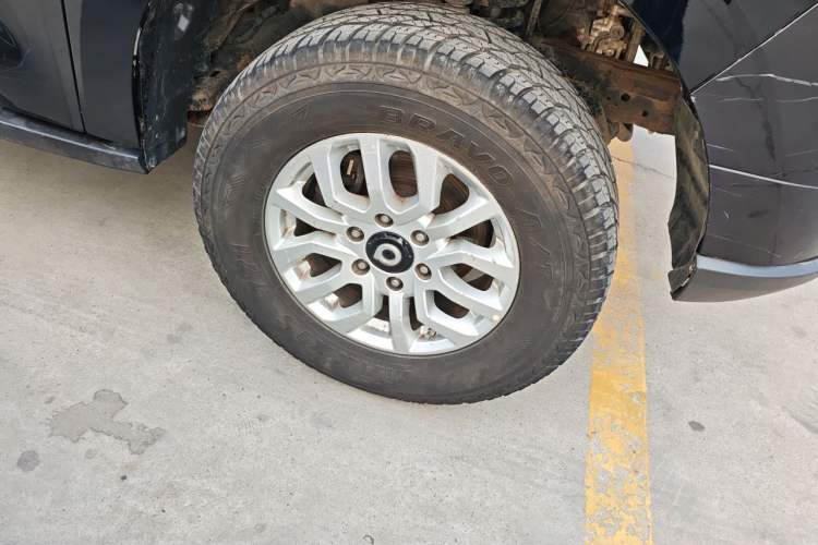 Used Great Wall Poer 2019 2.0T Commercial Version Manual Diesel Two-Wheel Drive Elite Long-Box GW4D20M Right Front Wheel Hub
