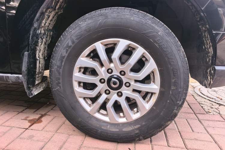Used Great Wall Poer 2019 2.0T Commercial Version Manual Gasoline Two-Wheel Drive Elite Long-Box GW4C20B Right Front Wheel Hub