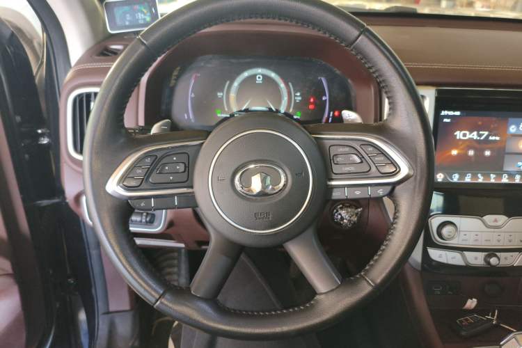 Used Great Wall Poer 2019 2.0T Automatic Gasoline 4x4 Premium Edition GW4C20B Steering Wheel