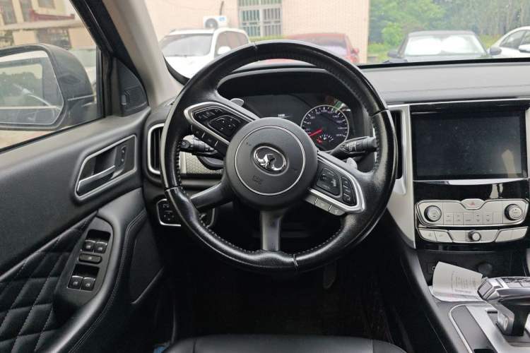 Used Great Wall Poer 2019 2.0T Automatic Gasoline Two-Wheel Drive Comfort Edition GW4C20B Steering Wheel