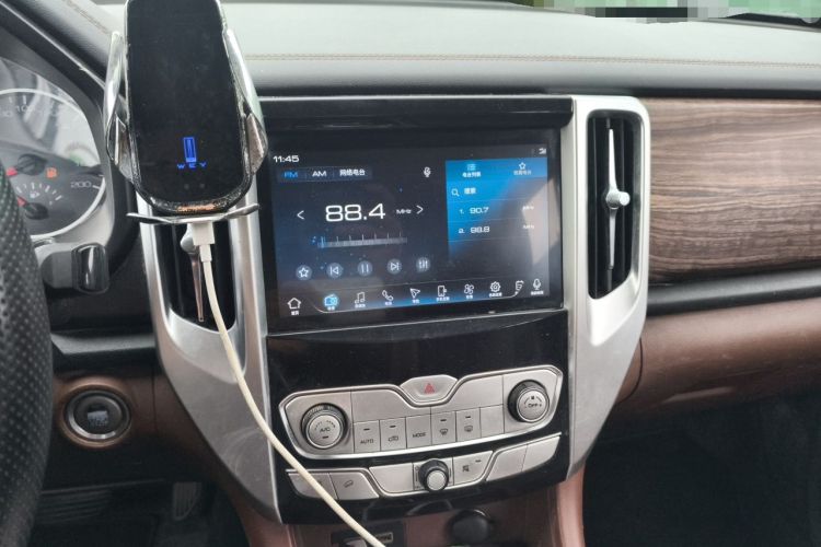Used Great Wall Poer 2019 2.0T Automatic Gasoline 4x4 Sport Edition GW4C20B Audio And AC Panel