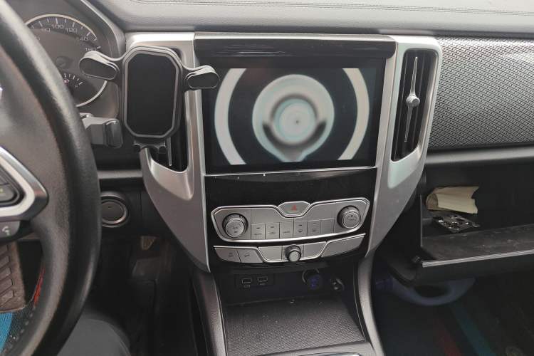 Used Great Wall Poer 2019 2.0T Automatic Gasoline Two-Wheel Drive Comfort Edition GW4C20B Audio And AC Panel