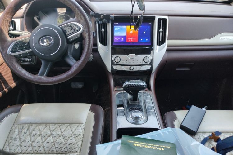 Used Great Wall Poer 2019 2.0T Automatic Gasoline 4x4 Premium Edition GW4C20B Audio And AC Panel