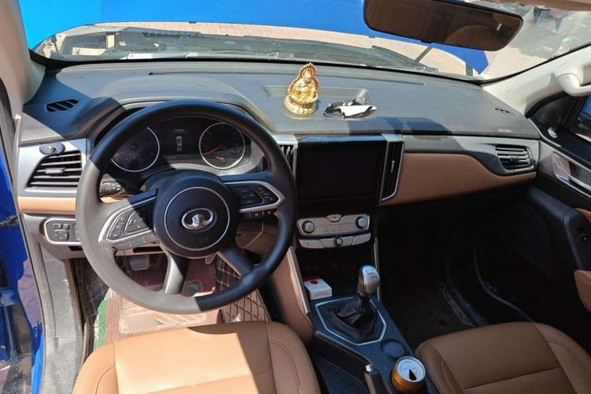 Used Great Wall Poer 2019 2.0T Commercial Version Manual Diesel Two-Wheel Drive Elite Long-Box GW4D20M Center Console