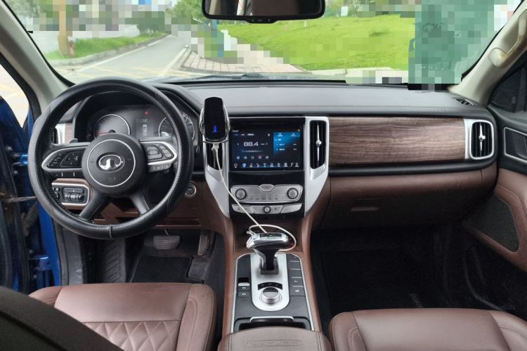 Used Great Wall Poer 2019 2.0T Automatic Gasoline 4x4 Sport Edition GW4C20B Center Console