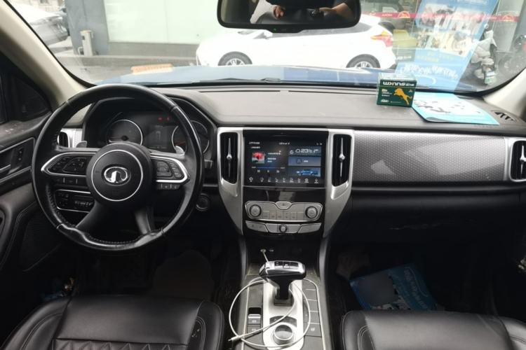Used Great Wall Poer 2019 2.0T Automatic Gasoline Two-Wheel Drive Comfort Edition GW4C20B Center Console