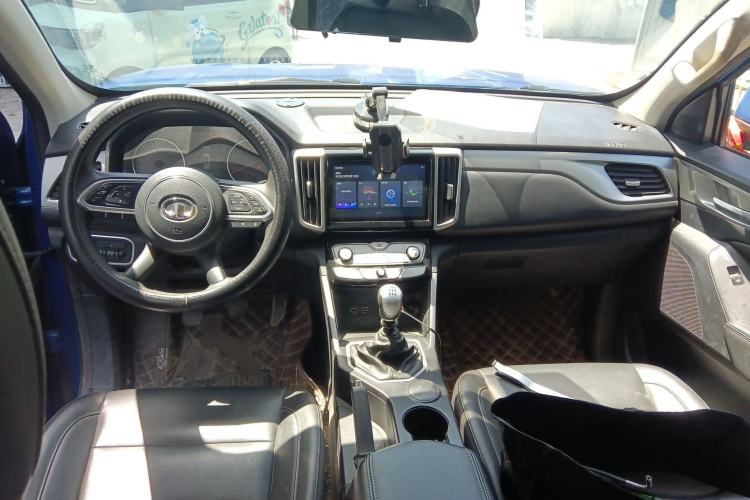 Used Great Wall Poer 2019 2.0T Commercial Version Manual Gasoline Two-Wheel Drive Elite Long-Box GW4C20B Center Console