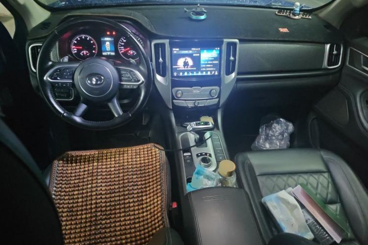 Used Great Wall Poer 2019 2.0T Automatic Gasoline 4x4 Comfort Edition GW4C20B Center Console