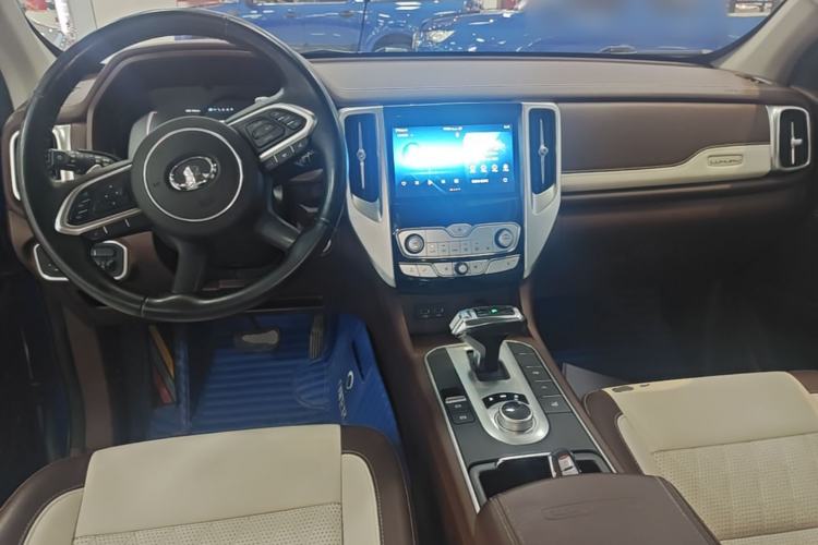 Used Great Wall Poer 2019 2.0T Automatic Gasoline 4x4 Premium Edition GW4C20B Center Console