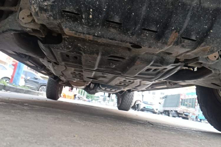 Used Great Wall Poer 2019 2.0T Commercial Version Manual Diesel 4x4 Elite Long-Box GW4D20M Chassis Front