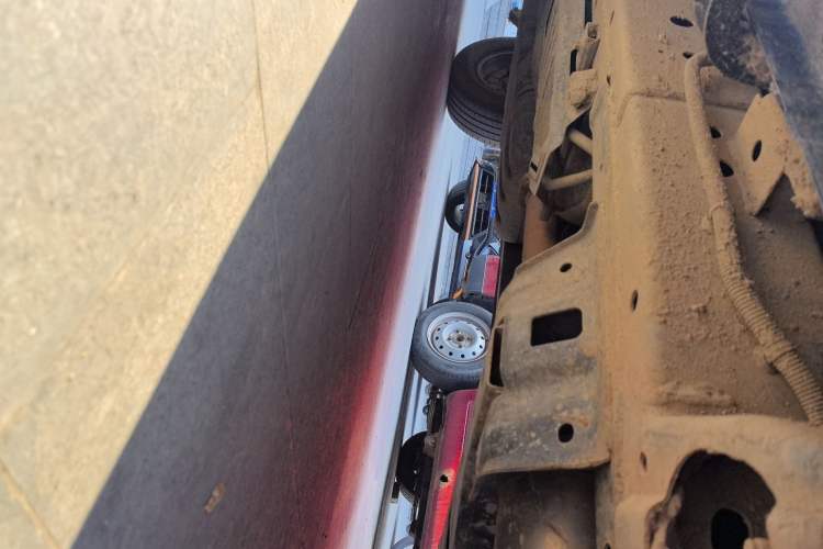 Used Great Wall Poer 2019 2.0T Commercial Version Manual Diesel Two-Wheel Drive Elite Long-Box GW4D20M Chassis Front Right