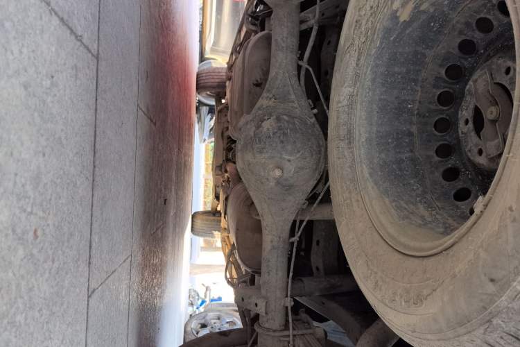 Used Great Wall Poer 2019 2.0T Commercial Version Manual Diesel Two-Wheel Drive Elite Long-Box GW4D20M Chassis Rear