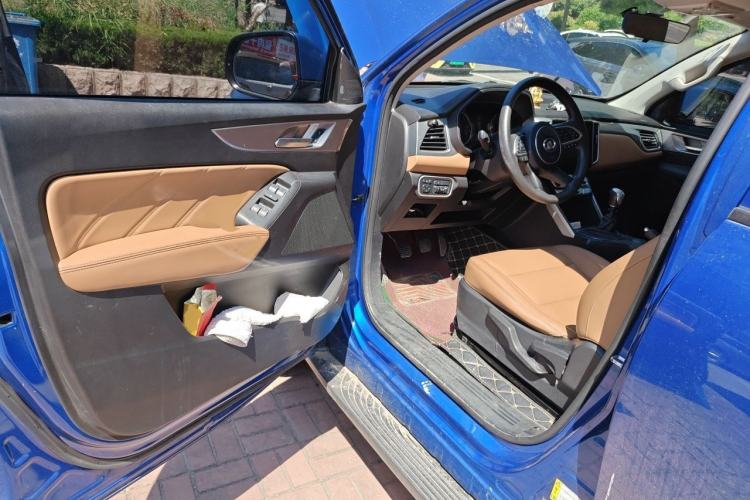 Used Great Wall Poer 2019 2.0T Commercial Version Manual Diesel Two-Wheel Drive Elite Long-Box GW4D20M Driver Seat