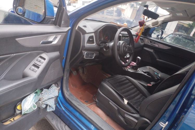 Used Great Wall Poer 2019 2.0T Commercial Version Manual Diesel 4x4 Elite Long-Box GW4D20M Driver Seat