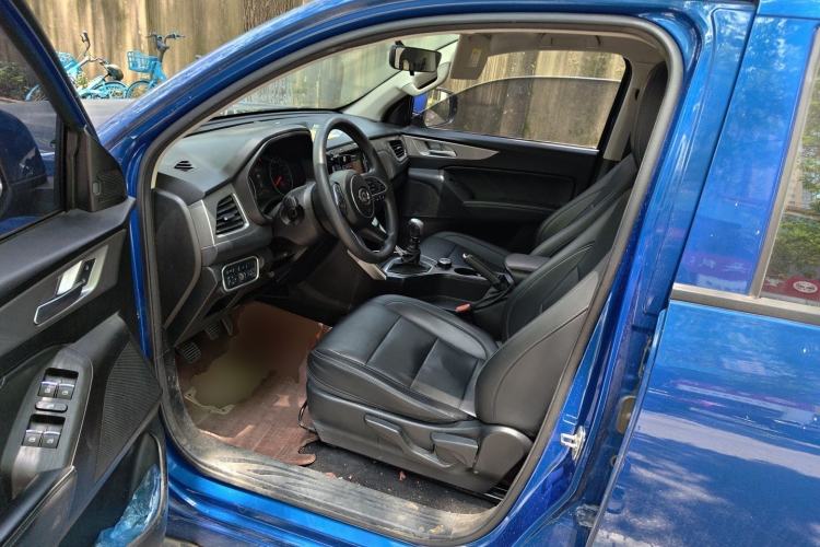Used Great Wall Poer 2019 2.0T Commercial Version Manual Diesel 4x4 Elite Long-Box GW4D20M Driver Seat
