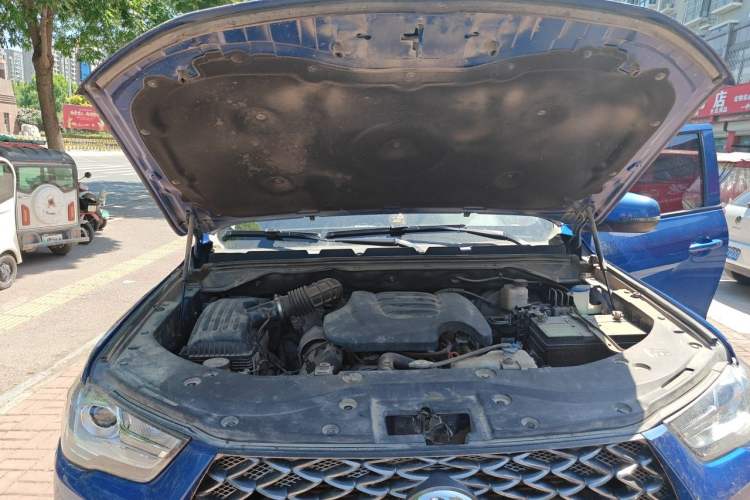 Used Great Wall Poer 2019 2.0T Commercial Version Manual Diesel Two-Wheel Drive Elite Long-Box GW4D20M Engine Bay