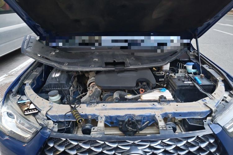 Used Great Wall Poer 2019 2.0T Commercial Version Manual Diesel 4x4 Elite Long-Box GW4D20M Engine Bay