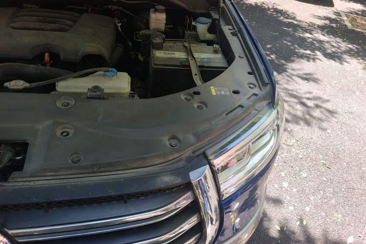 Used Great Wall Poer 2019 2.0T Automatic Gasoline 4x4 Premium Edition GW4C20B Engine Bay Left