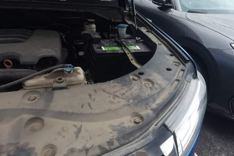 Used Great Wall Poer 2019 2.0T Automatic Gasoline Two-Wheel Drive Comfort Edition GW4C20B Engine Bay Left