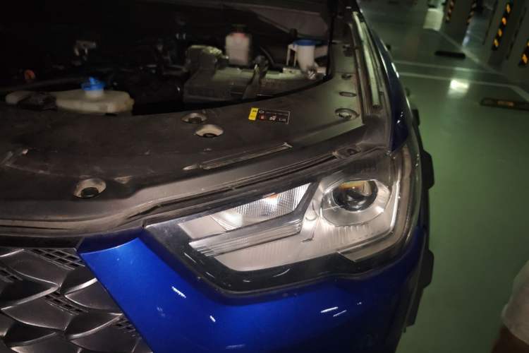 Used Great Wall Poer 2019 2.0T Commercial Version Automatic Gasoline Two-Wheel Drive Elite Trim with Long Bed – GW4C20B Engine Bay Left