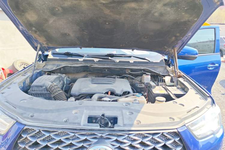 Used Great Wall Poer 2019 2.0T Commercial Version Automatic Gasoline Two-Wheel Drive Elite Trim with Long Bed – GW4C20B Engine Bay